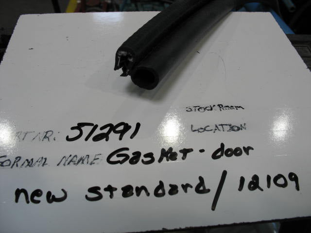 Gasket, Door, Bulb Seal, Dense Sponge Rubber, Push On, Uni-Grip, SD-12109-NS-NC BRAUN