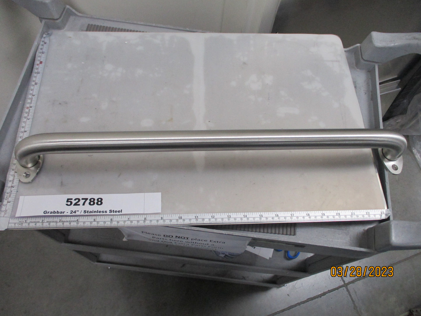 Grabbar, 24", Stainless Steel, Brey & Krause, V-6804-SS